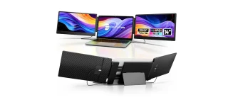SEO-optimierter Alt-Text für das Beitragsbild 'Triple-Screen': Laptop mit drei angeschlossenen Monitoren für effizientes Multitasking und erhöhte Produktivität