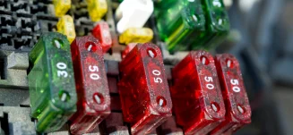 Auto-Sicherungen Ratgeber: Auswahl, Funktion und Austausch leicht gemacht