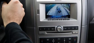 Rückfahrkameras im Vergleich: Sicherheit beim Parken verbessern
