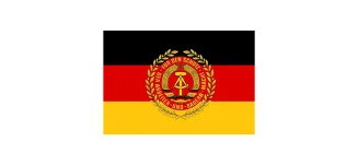 DDR-Flagge mit Hammer, Zirkel und Ährenkranz - Authentisches Design und Symbolik des ehemaligen Arbeiter- und Bauernstaats