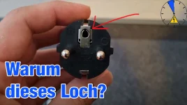 Warum hat der Schukostecker ein Loch?